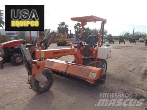  LAYMOR SM300 Sweepers