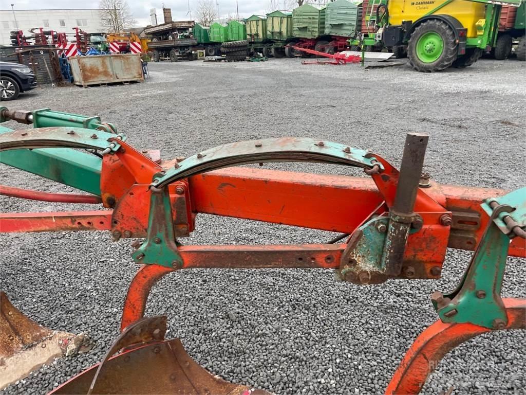 Kverneland BB 100 Ploughs