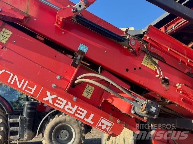 Terex Finlay 883+ Screeners
