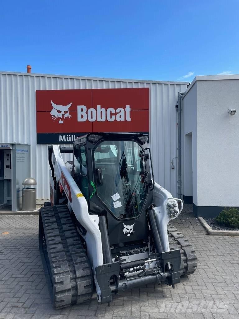 Bobcat T86 Crawler FEL's