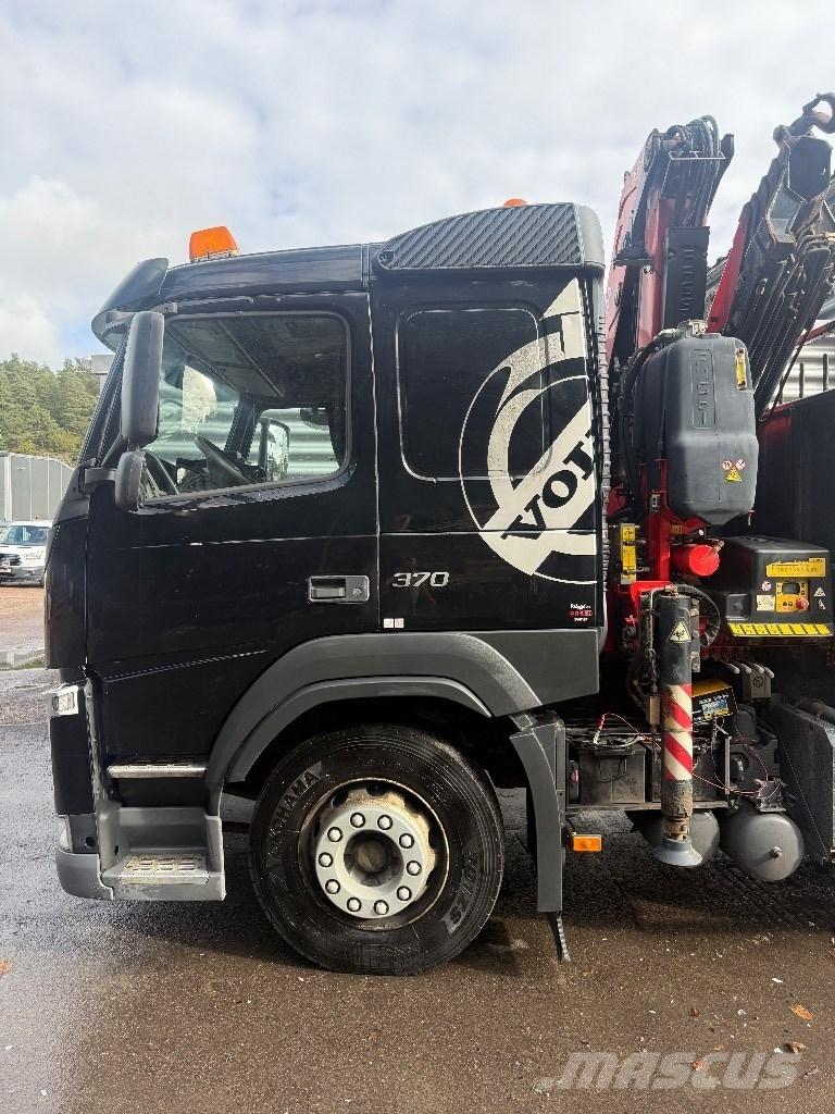 Volvo FM 370 Crane trucks