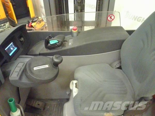 Jungheinrich ETV 216 Reach truck
