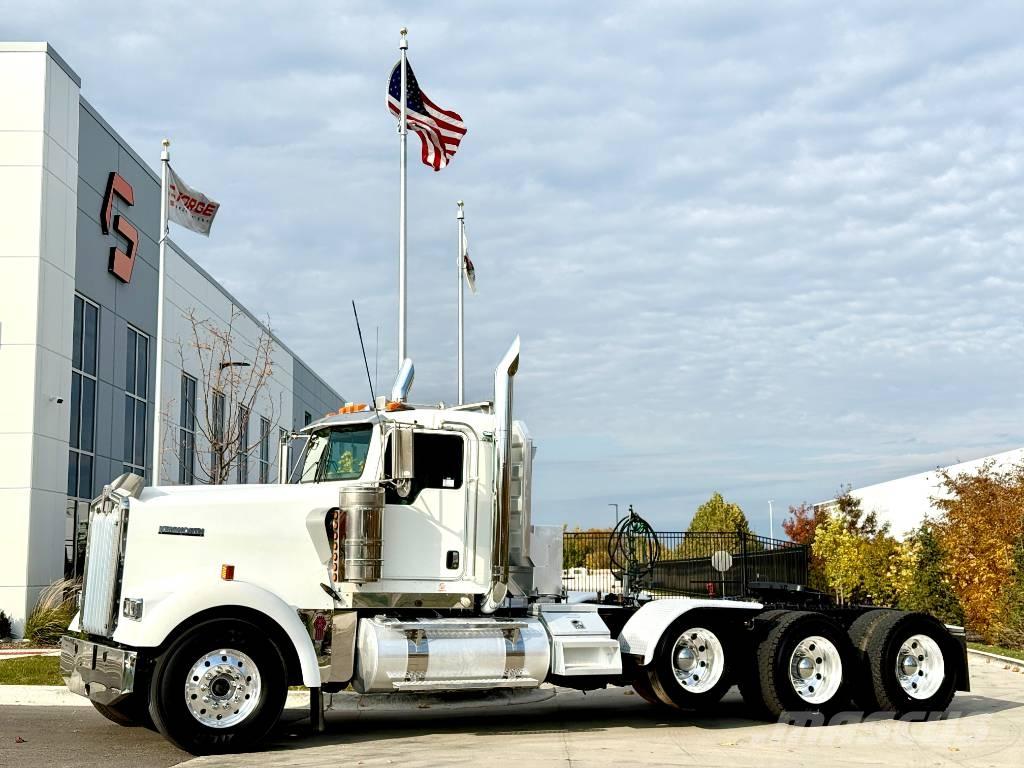 Kenworth W 900 Truck Tractor Units