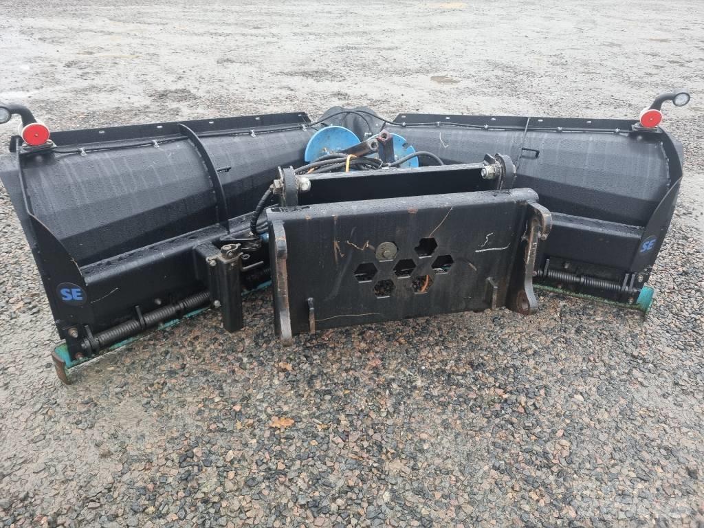 SE Equipment  Vikplog Ploughs