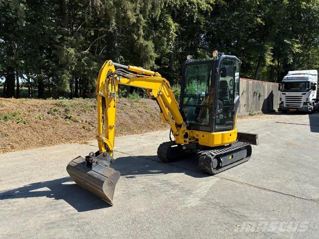 Komatsu PC26MR-5 Mini excavators < 7t