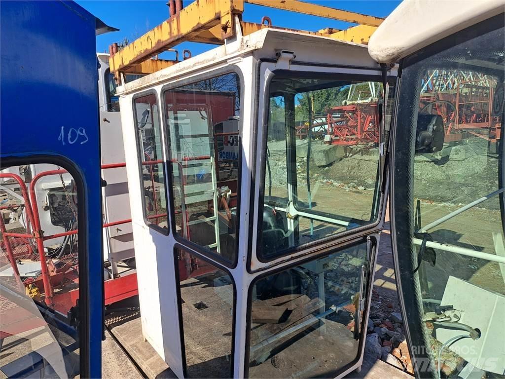 Liebherr 90LD Other