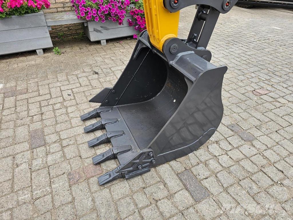 XCMG XE60GA Mini excavators < 7t