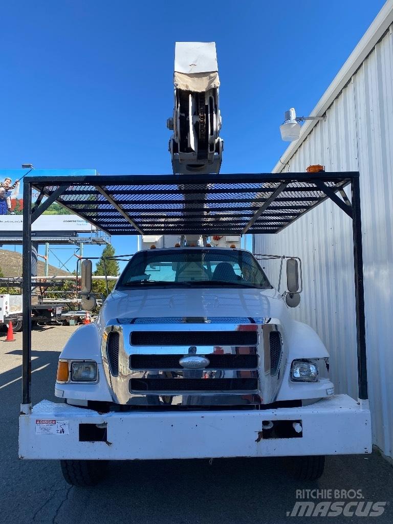 Ford F 750 SD Truck mounted aerial platforms