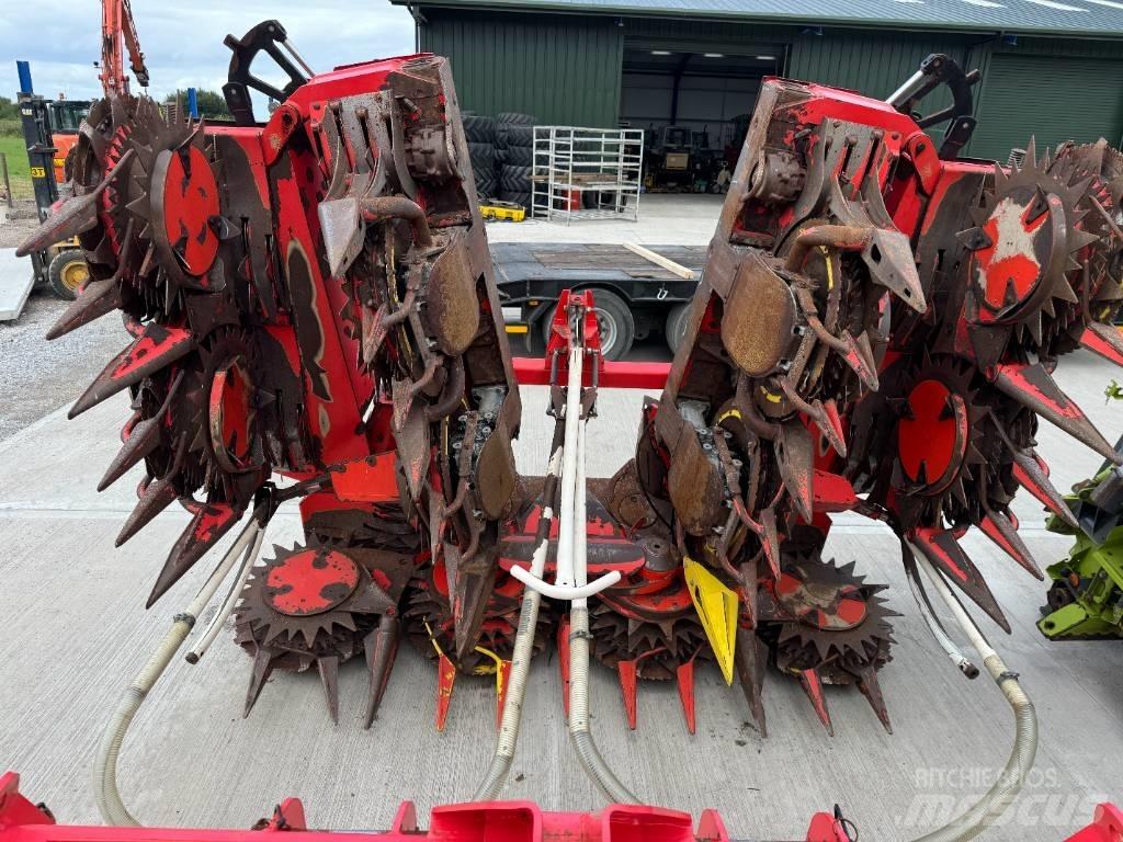 Kemper 390 Plus Combine harvester heads