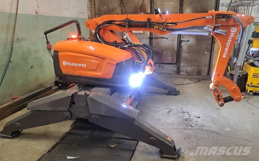 Husqvarna DXR 300 Mini excavators < 7t