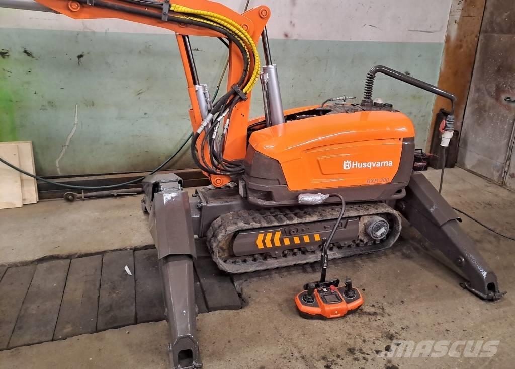 Husqvarna DXR 300 Mini excavators < 7t