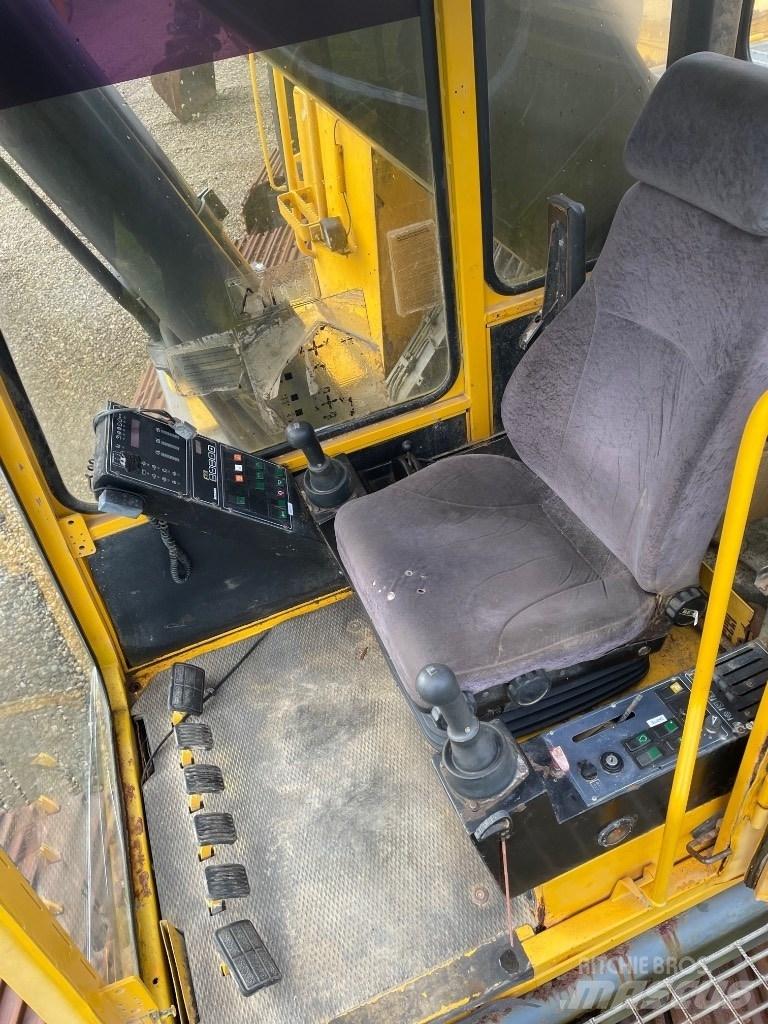 Volvo EC450 Crawler excavators
