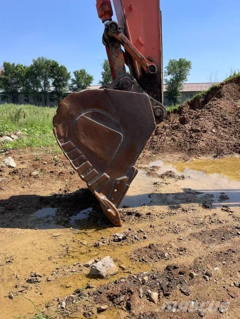 Hitachi ZX 360 Crawler excavators