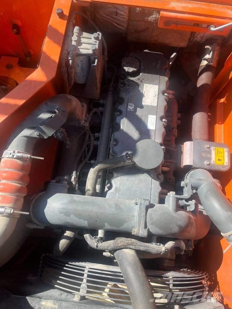 Doosan 235 LCR Crawler excavators