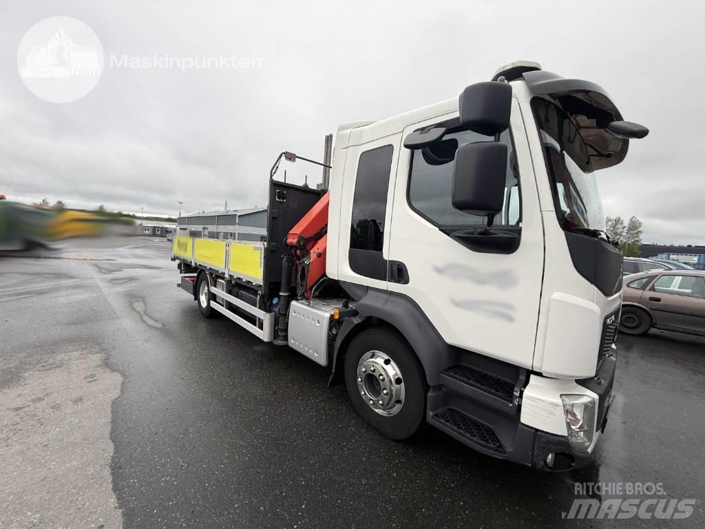 Volvo FL 260 Crane trucks