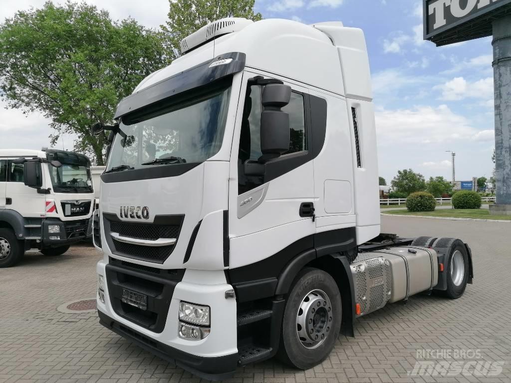 Iveco AS440ST/P Truck Tractor Units
