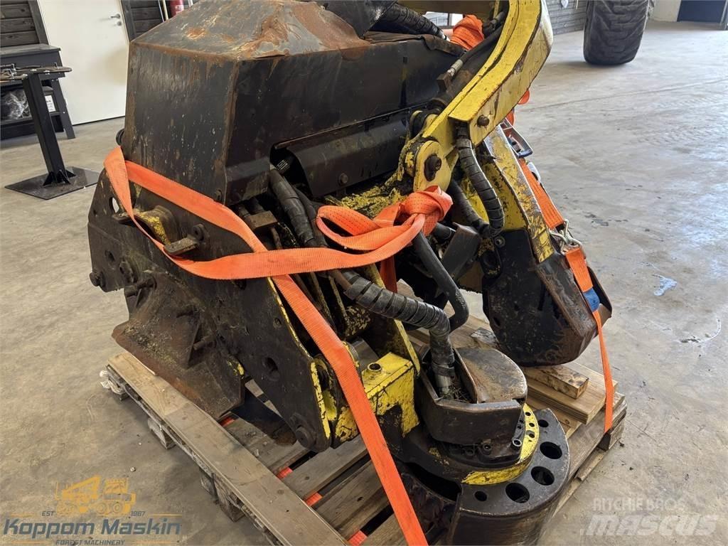 John Deere H480C Harvester heads