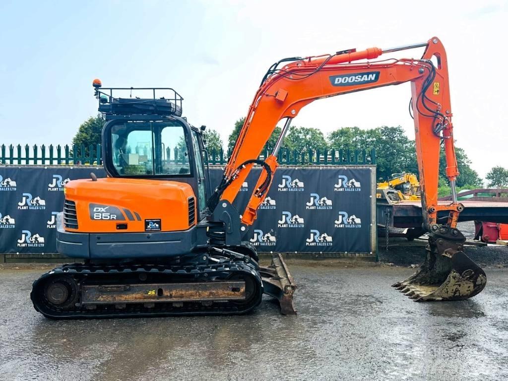 Doosan DX 85 R-3 Midi excavators  7t - 12t