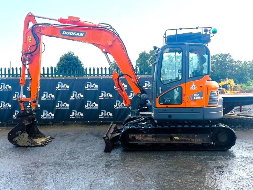 Doosan DX 85 R-3 Midi excavators  7t - 12t