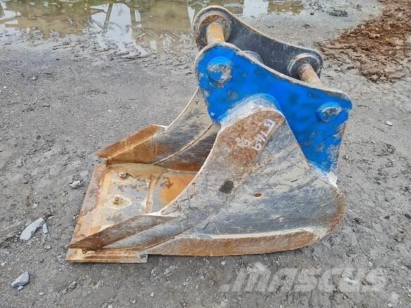 2' BUCKET, 60mm PINS Buckets