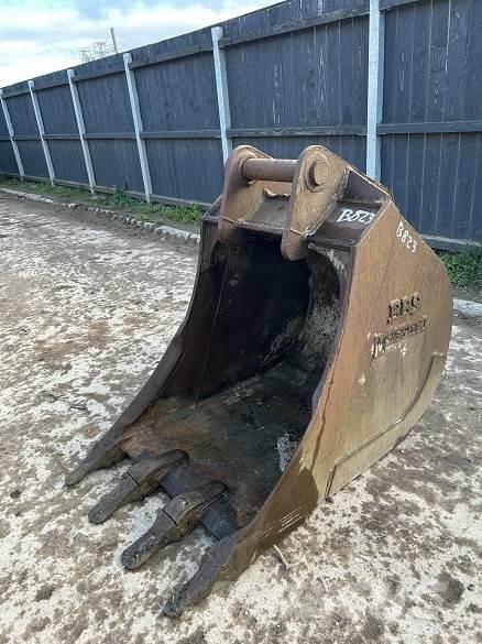  3' BUCKET, 80mm PINS Buckets