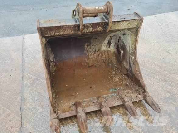  4' BUCKET, 65mm PINS Buckets