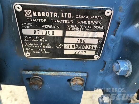 Kubota B7100D TLB's