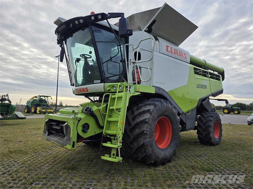 CLAAS Lexion 760 Combine harvesters