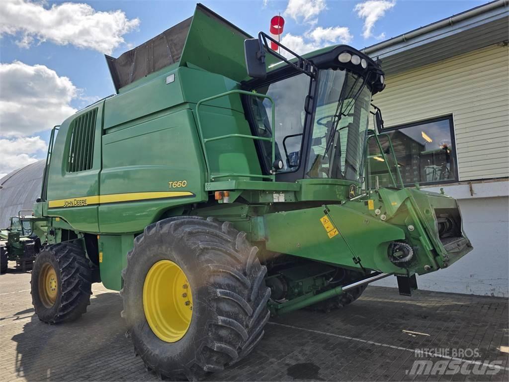 John Deere T660 Combine harvesters