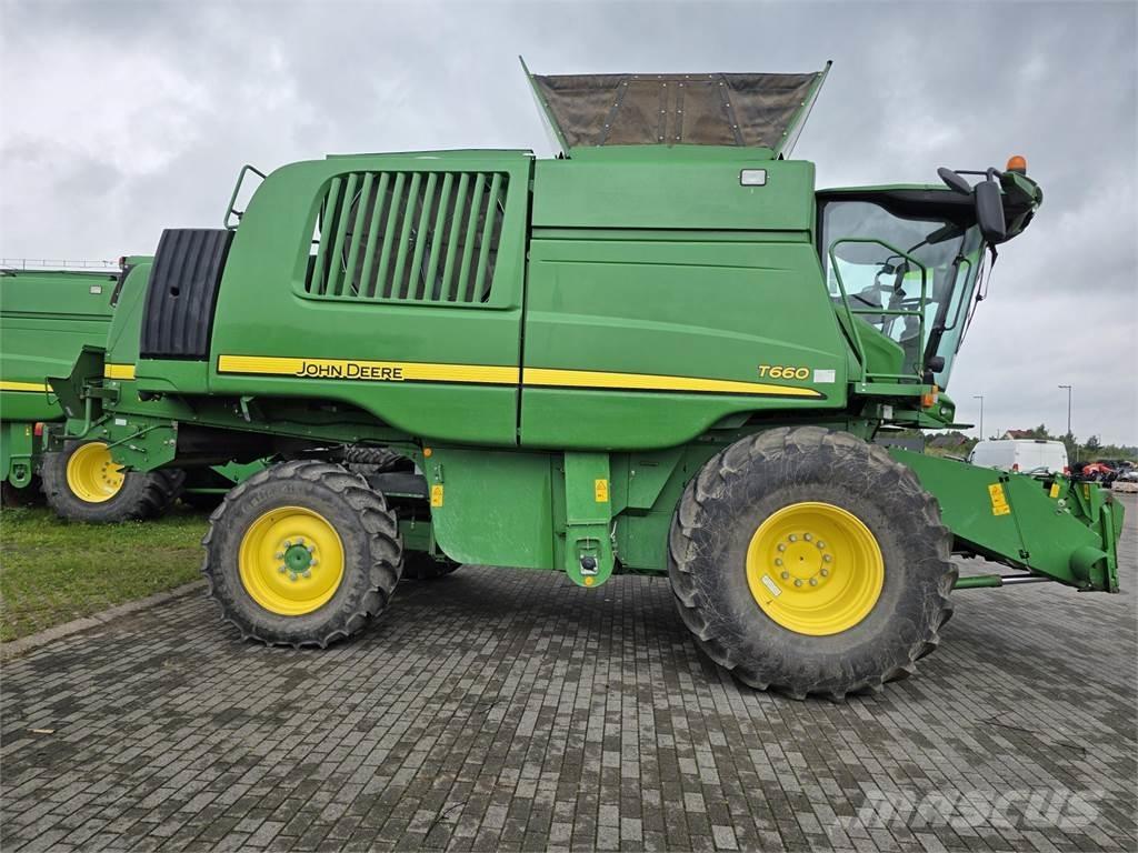 John Deere T660 Combine harvesters
