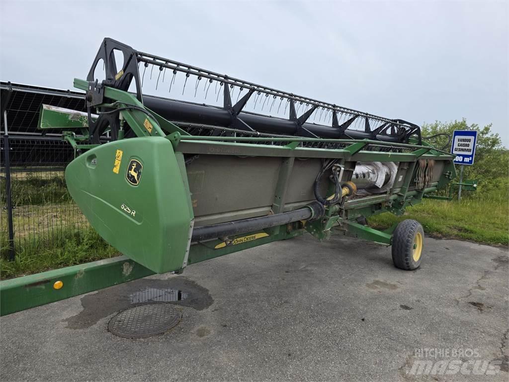 John Deere T670 Combine harvesters