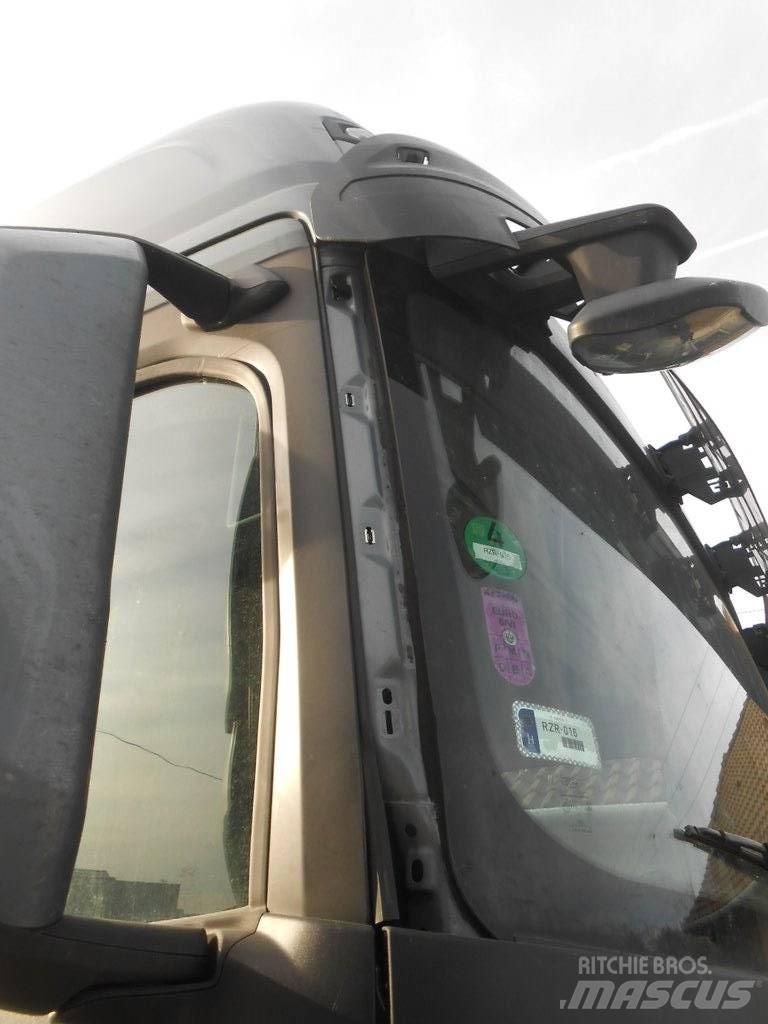 Ford F-MAX 4x2 MEGA Truck Tractor Units