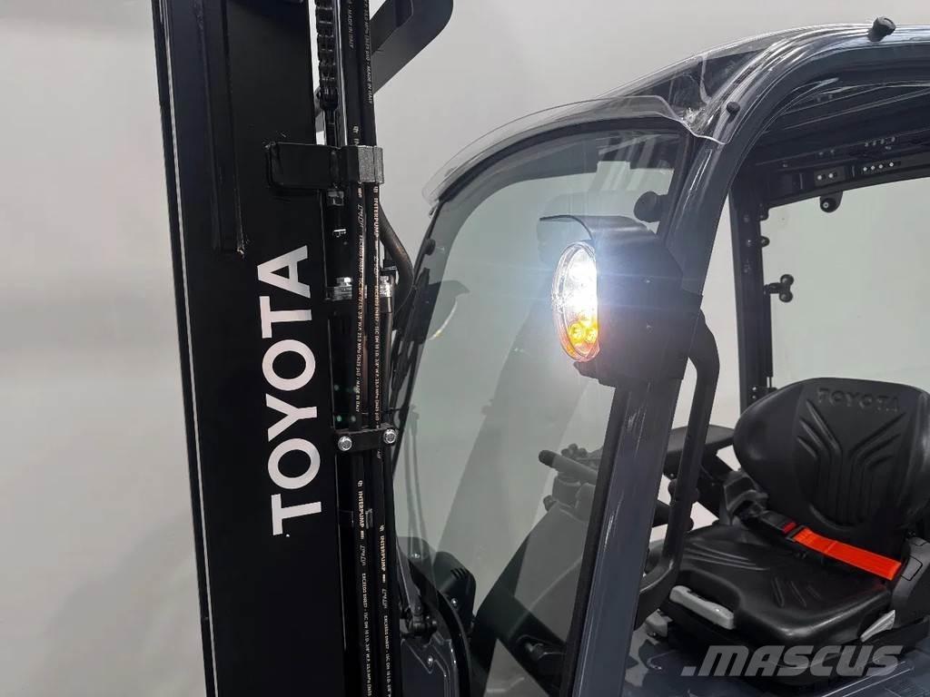 Toyota 8 FBM 20 T Electric forklift trucks