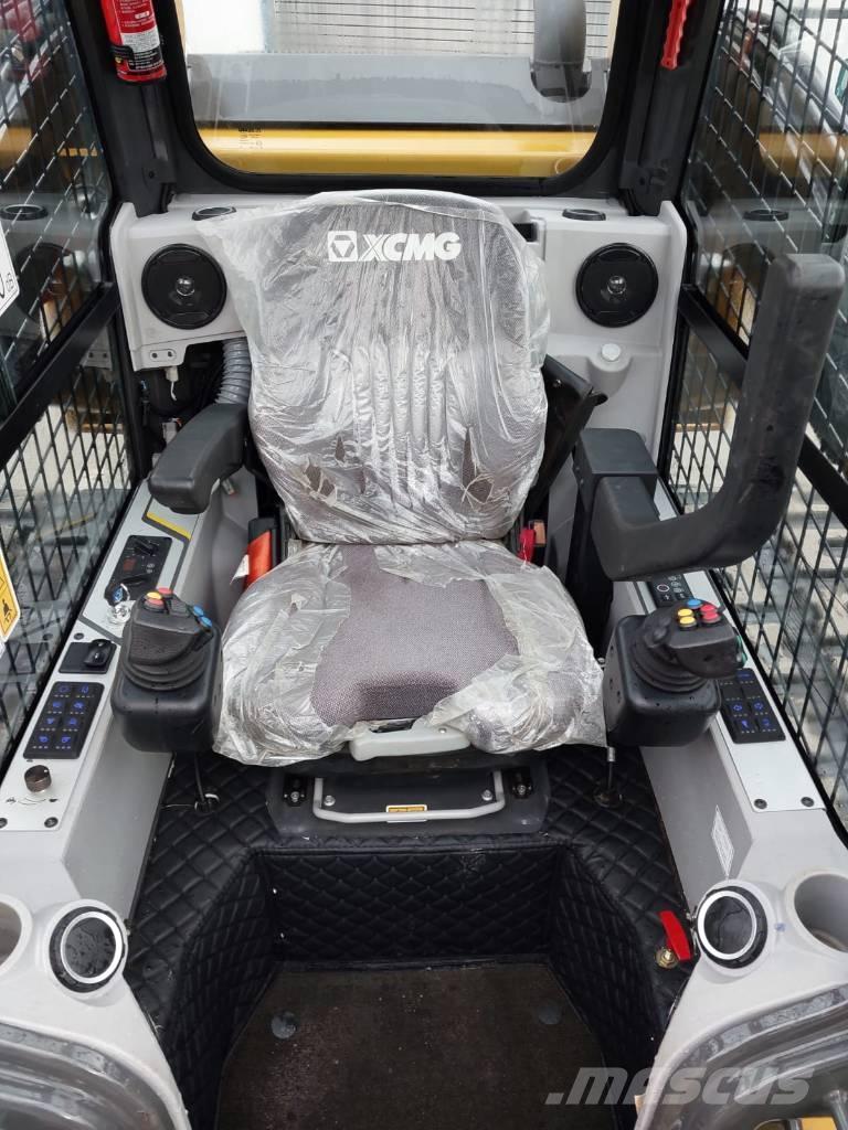 XCMG XC7-TV12 Crawler FEL's