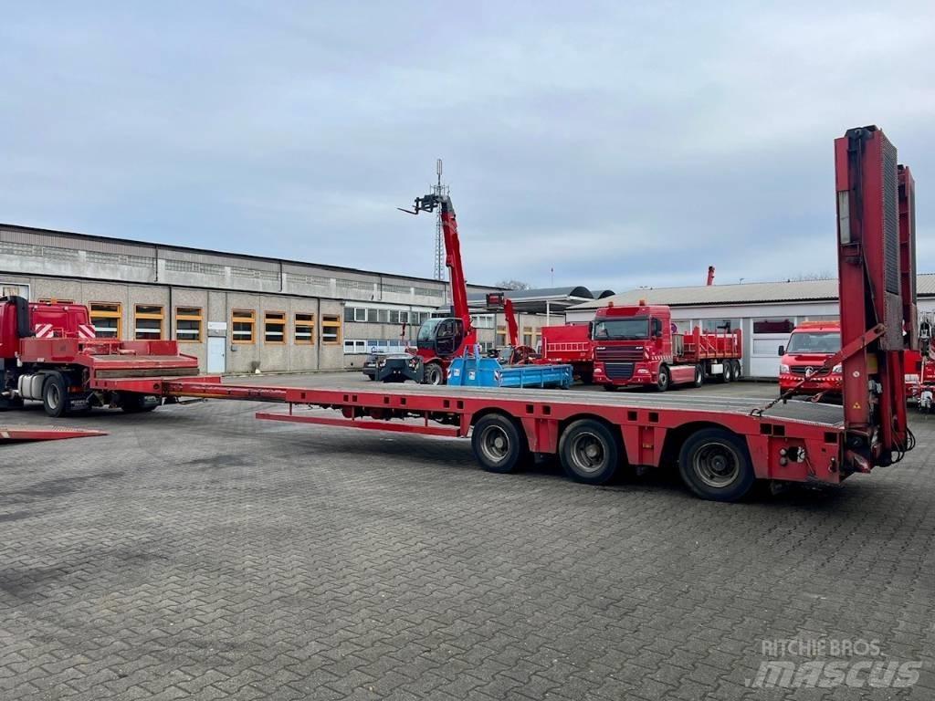 Nooteboom MCO-48-03V Low loader-semi-trailers