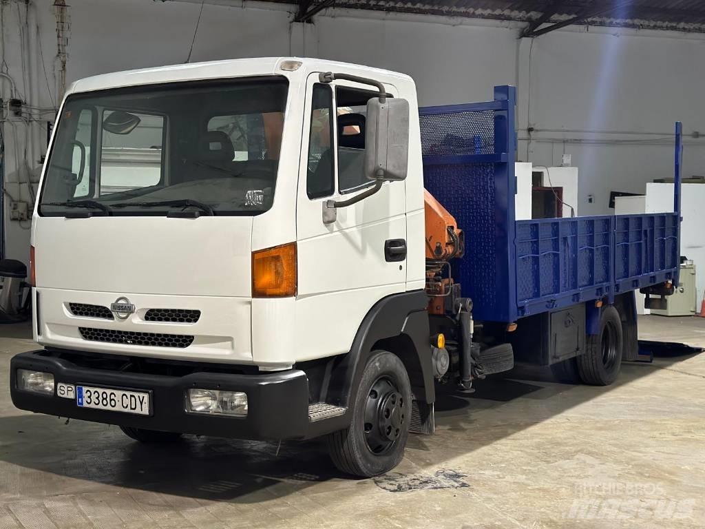 Nissan ATLEON 140 Flatbed/Dropside trucks
