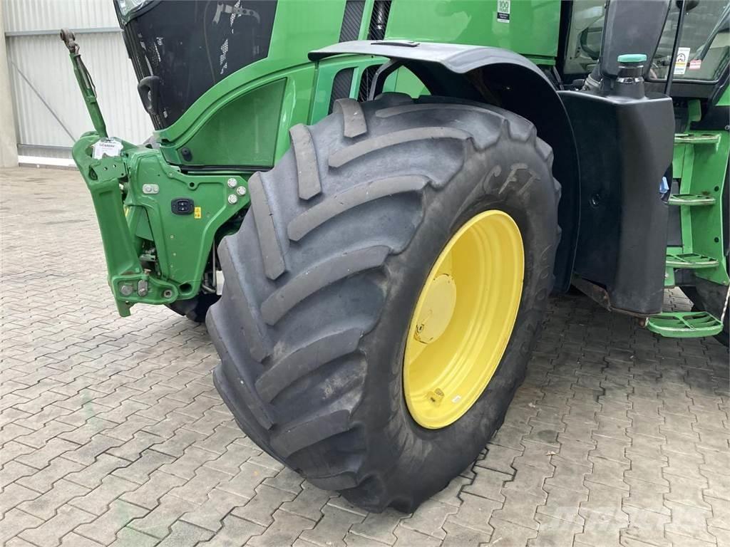 John Deere 6230R Tractors