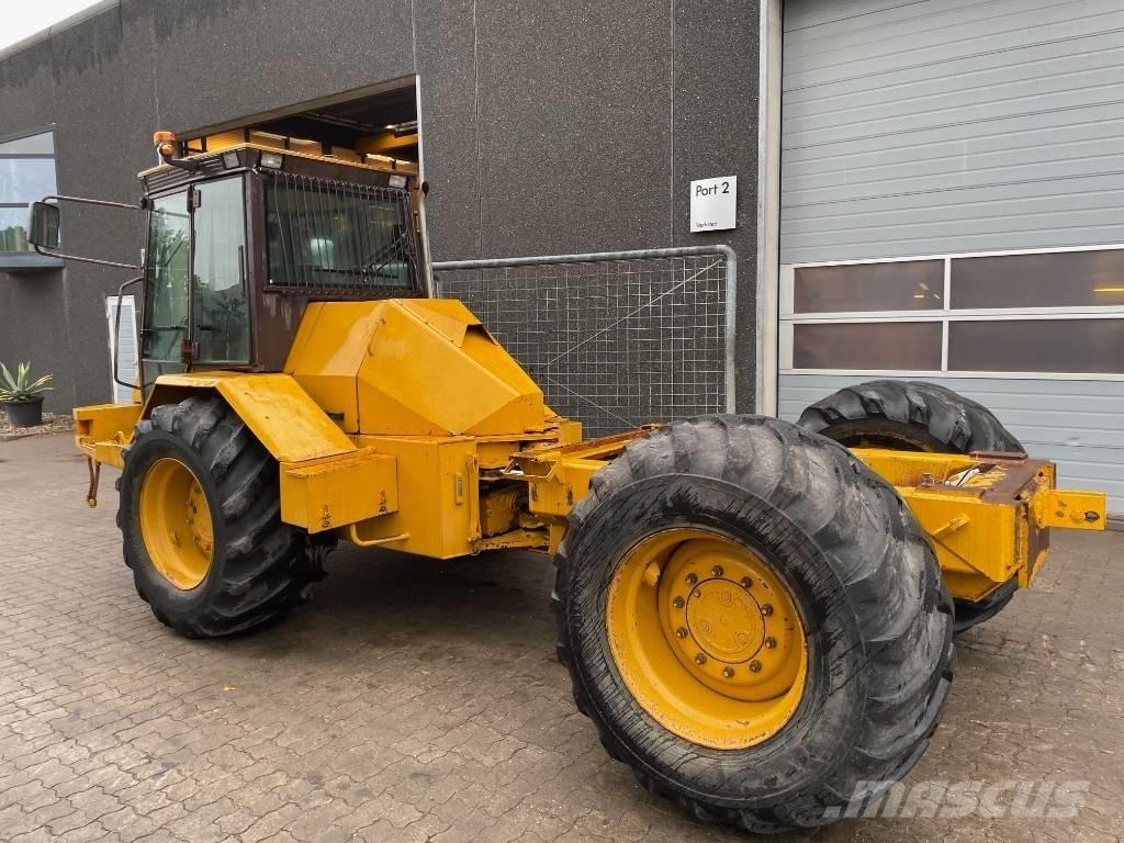 Hydrema 910 Articulated Haulers