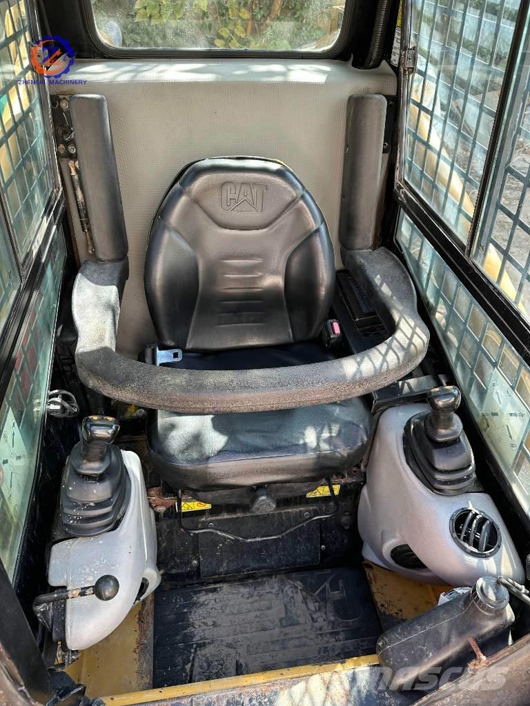 CAT 226 B Skid steer loaders