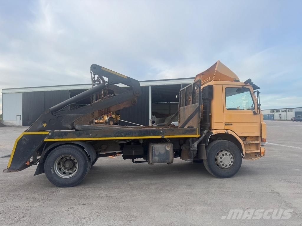 Scania P 82 H Skip loader trucks