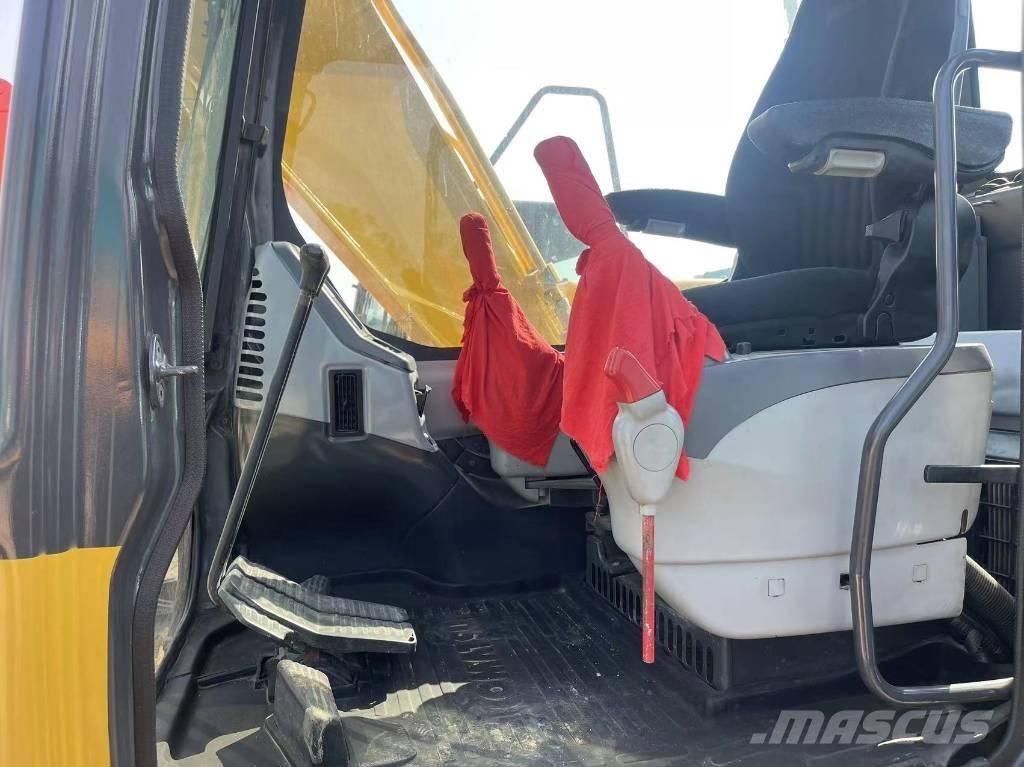 Komatsu PC 130-8 Midi excavators  7t - 12t