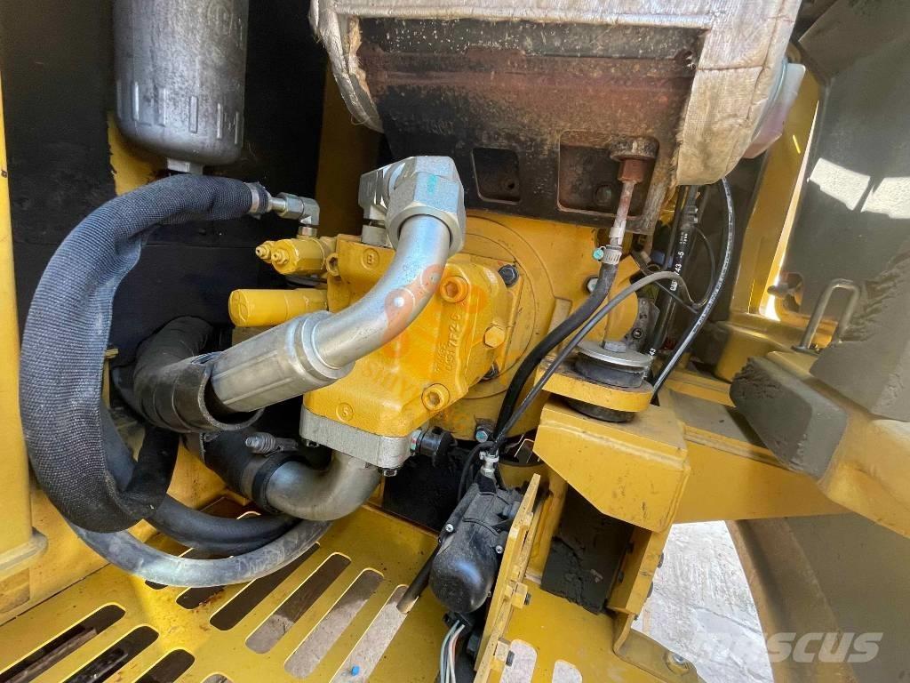 CAT 305.5 E 2 Mini excavators < 7t