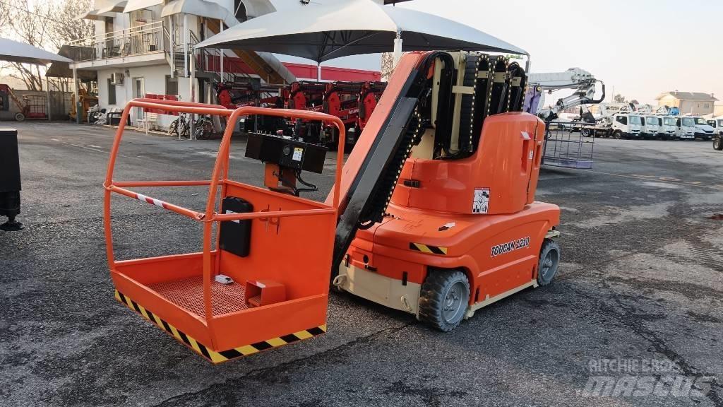 Toucan 1210 Telescopic boom lifts