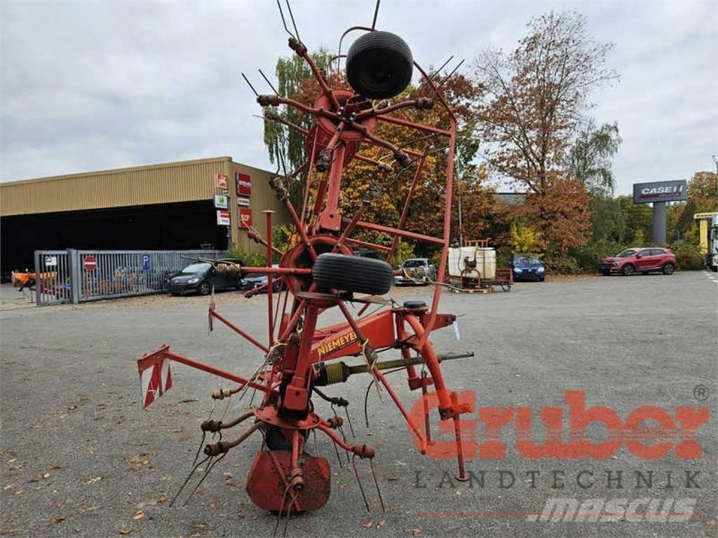 Niemeyer HR 671 Rakes and tedders