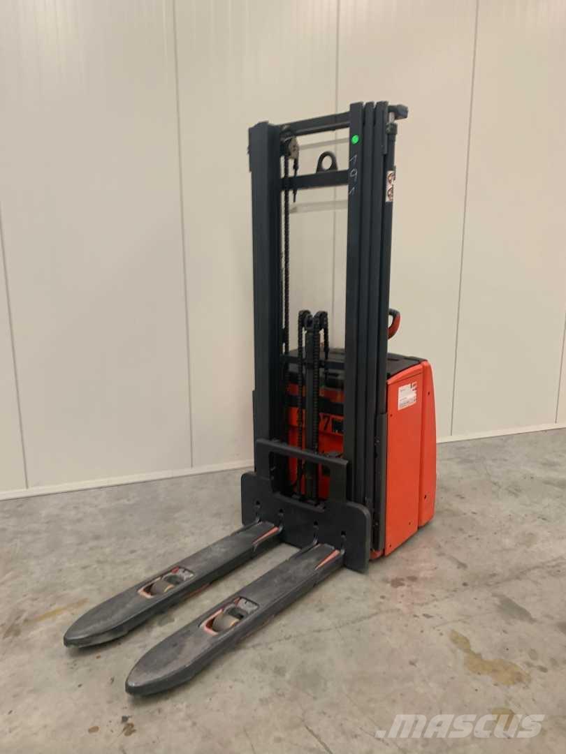 Linde L14I Self propelled stackers