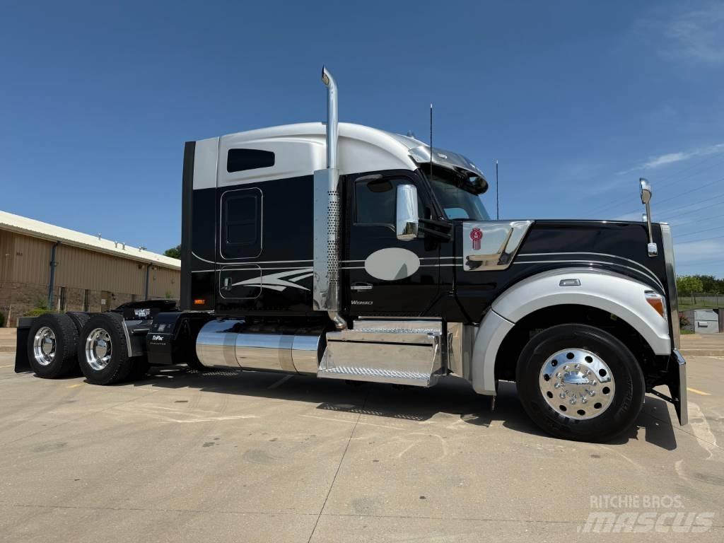 Kenworth W 990 Truck Tractor Units