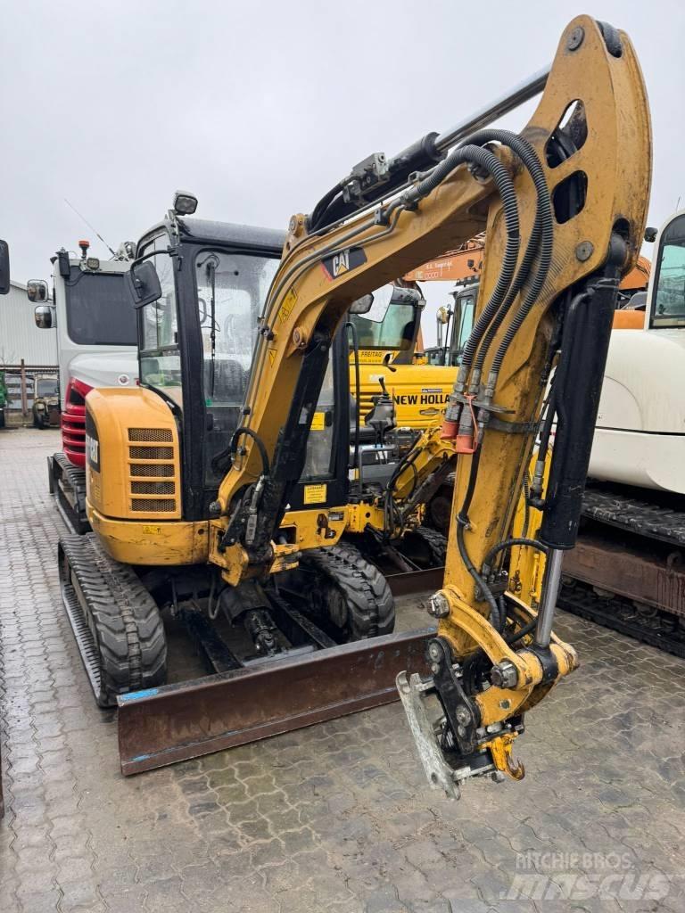 CAT 302.7 D Mini excavators < 7t