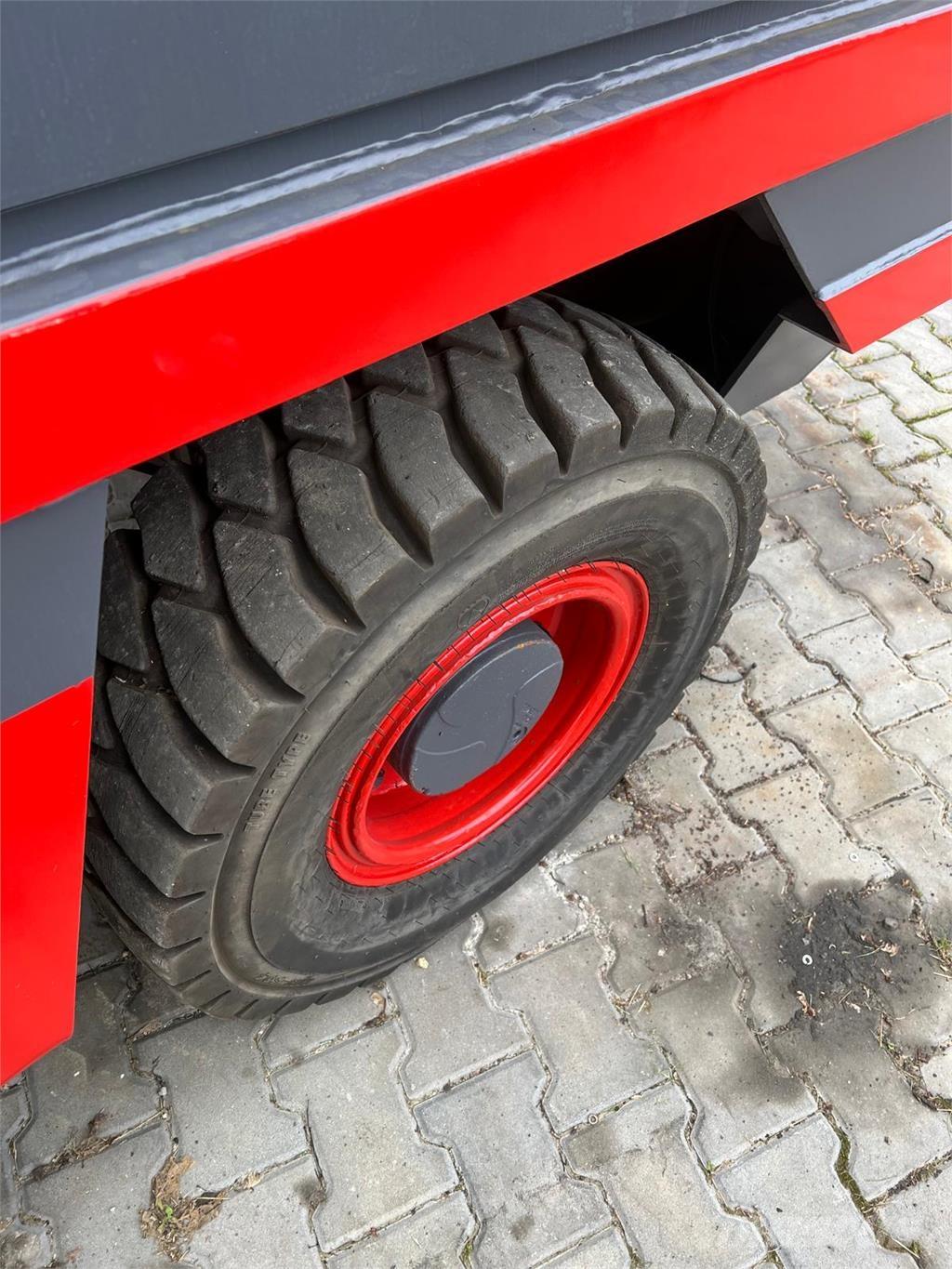 Linde S50D Sideloader