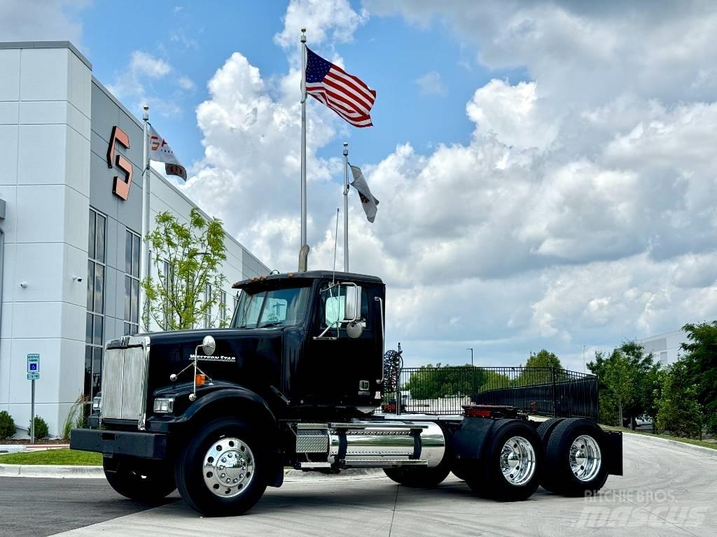 Western Star 4900 SF Truck Tractor Units