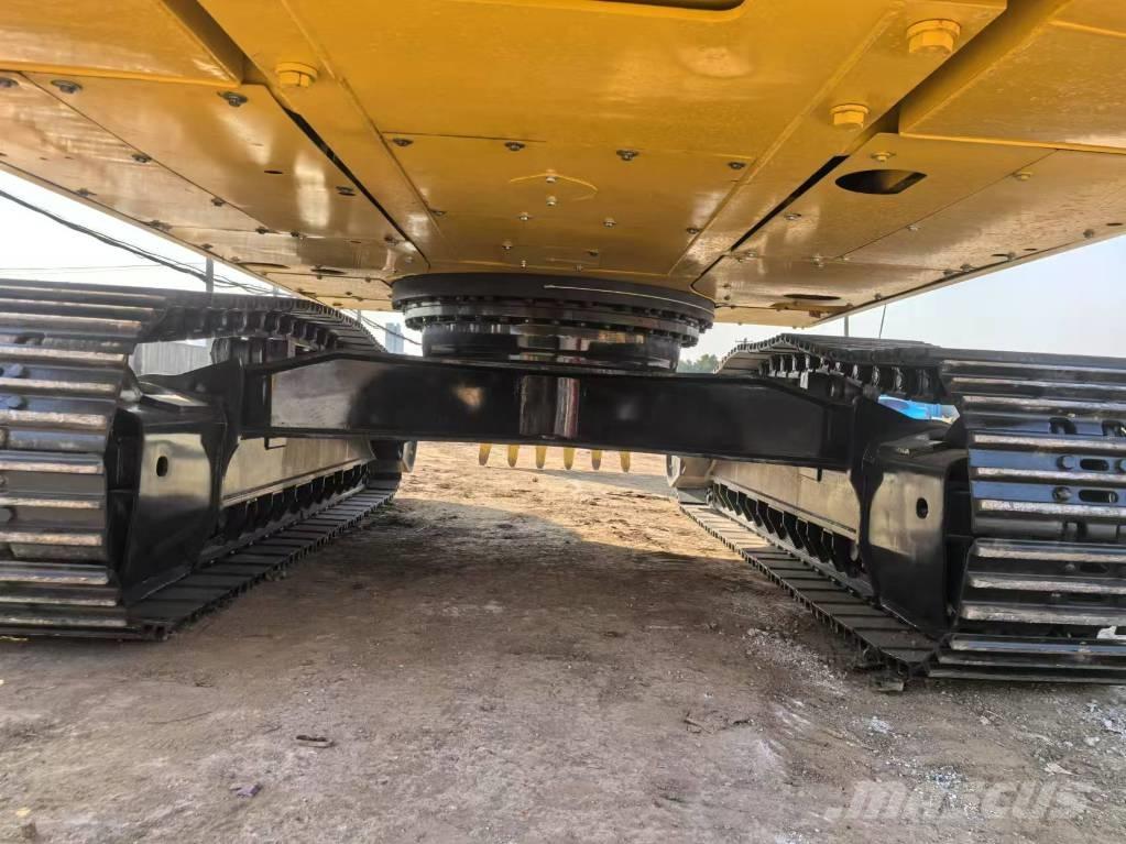 Komatsu PC 300-8 Crawler excavators